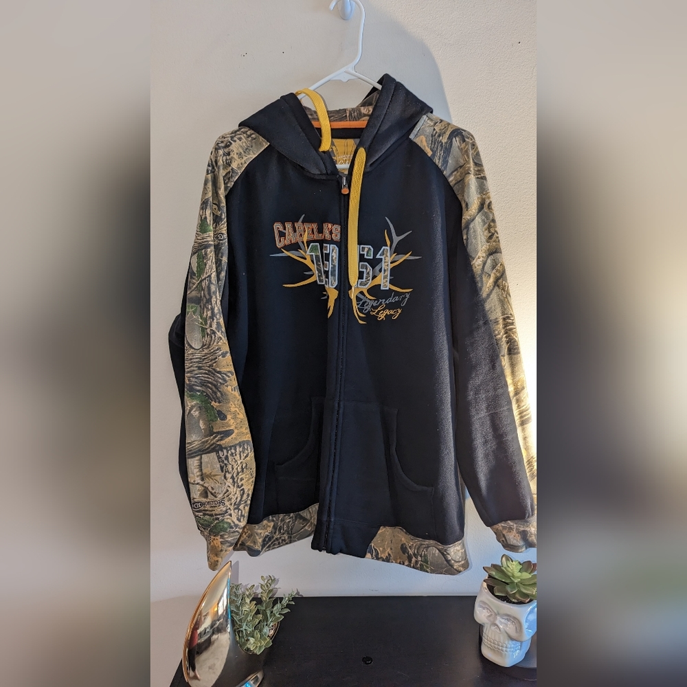 Cabela's camo zip hoodie size 2x